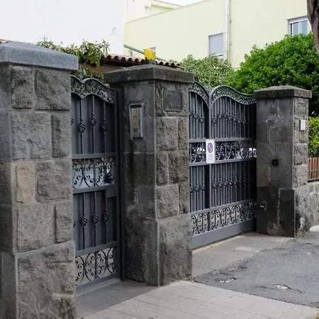 Maria * 伊斯基亚